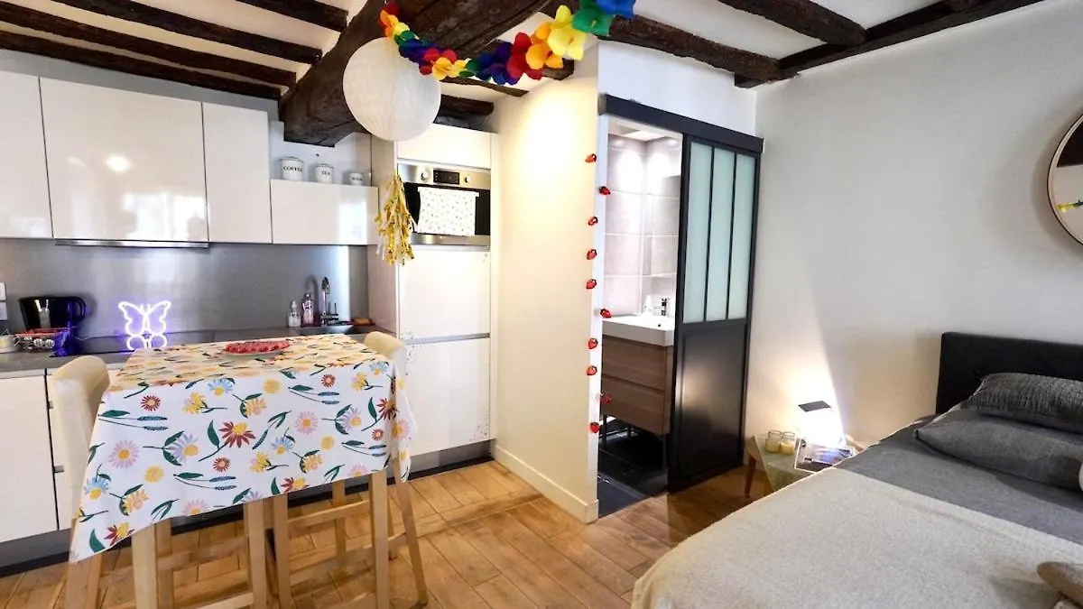01 Grand Studio At Rambuteau 파리 0*,